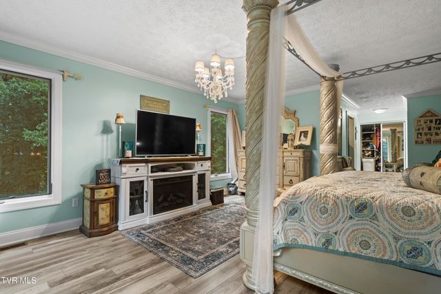 11980 Waterhouse Lane, Glade Spring, VA 24340