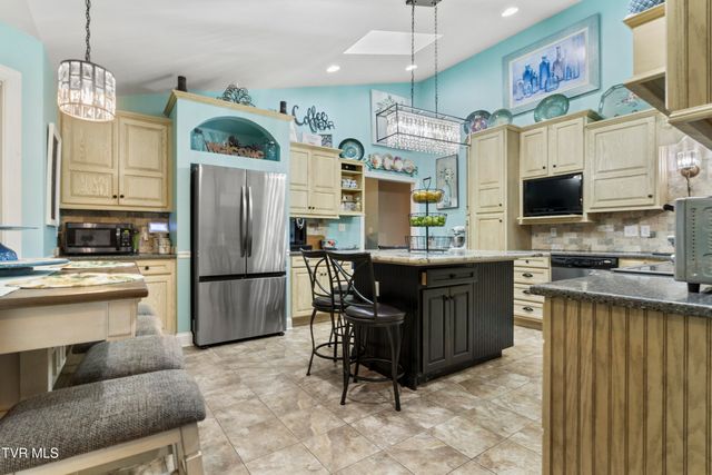 11980 Waterhouse Lane, Glade Spring, VA 24340