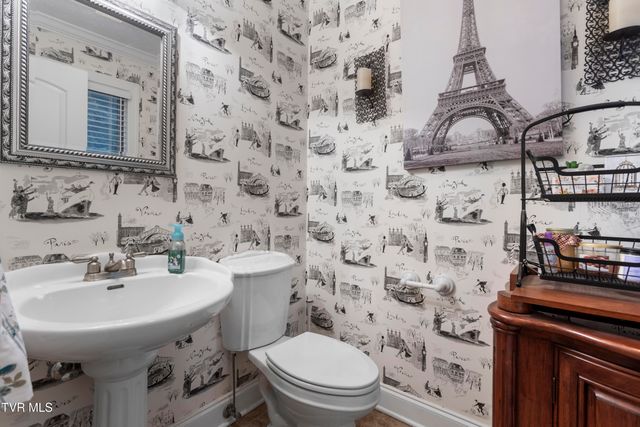 11980 Waterhouse Lane, Glade Spring, VA 24340