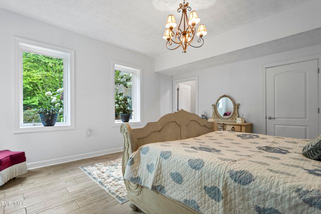 11980 Waterhouse Lane, Glade Spring, VA 24340