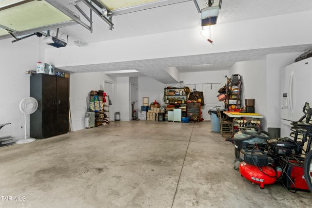 11980 Waterhouse Lane, Glade Spring, VA 24340