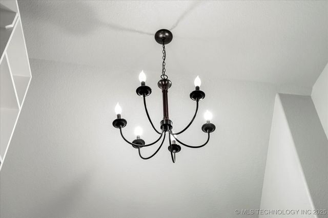 14303 N 35th East Avenue, Skiatook, OK 74070