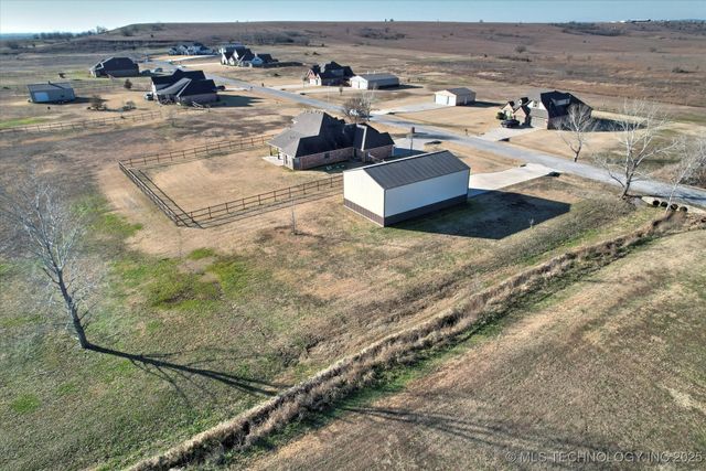 14303 N 35th East Avenue, Skiatook, OK 74070