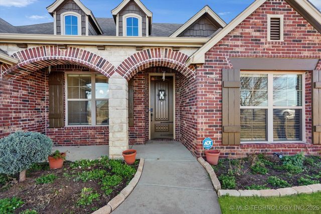 14303 N 35th East Avenue, Skiatook, OK 74070