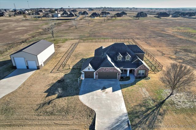 14303 N 35th East Avenue, Skiatook, OK 74070