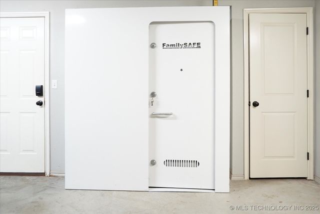 14303 N 35th East Avenue, Skiatook, OK 74070