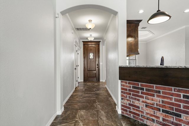 14303 N 35th East Avenue, Skiatook, OK 74070