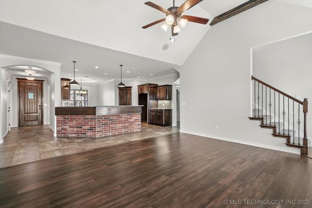 14303 N 35th East Avenue, Skiatook, OK 74070