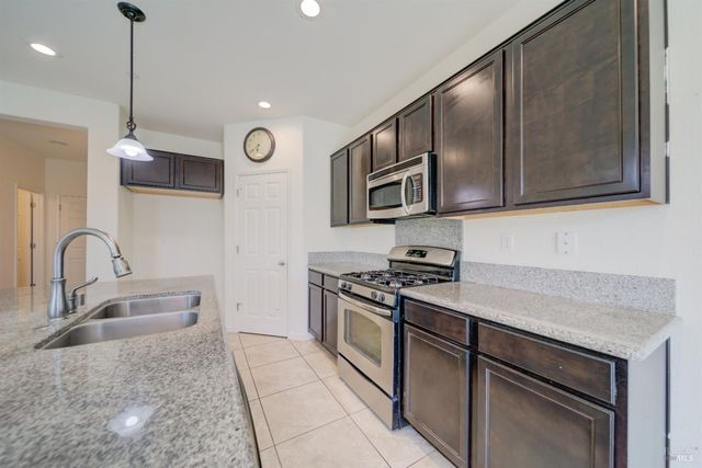 5206 Conley Ln, Fairfield, CA 94533