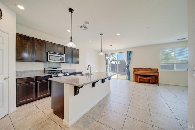 5206 Conley Ln, Fairfield, CA 94533