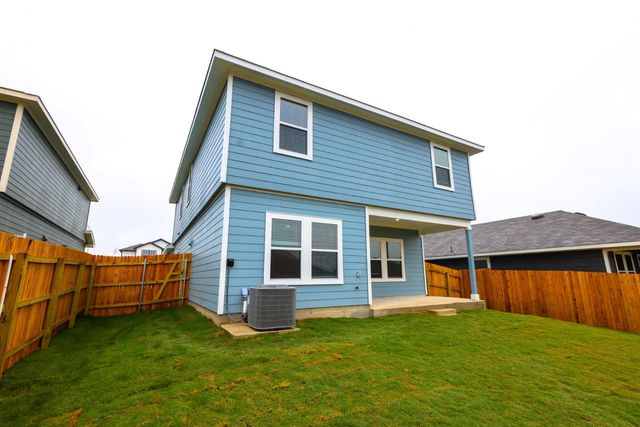 12306 Bulldogger BND, Mustang Ridge, TX 78610