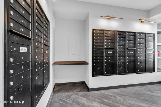 10 Ocean Boulevard 4D, Atlantic Highlands, NJ 07716