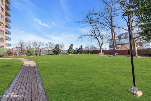 10 Ocean Boulevard 4D, Atlantic Highlands, NJ 07716