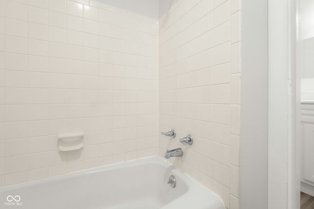2715 Magnolia Court, Columbus, IN 47203