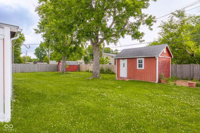 2715 Magnolia Court, Columbus, IN 47203