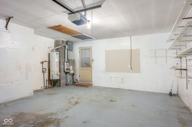 2715 Magnolia Court, Columbus, IN 47203