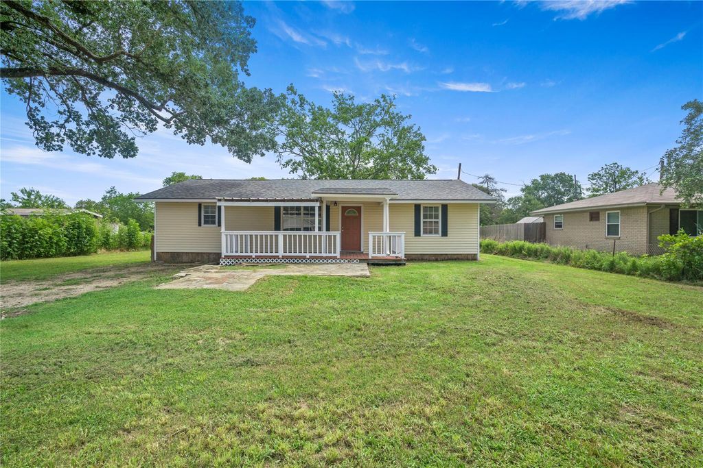 23242 Fm 244, Iola, TX 77861