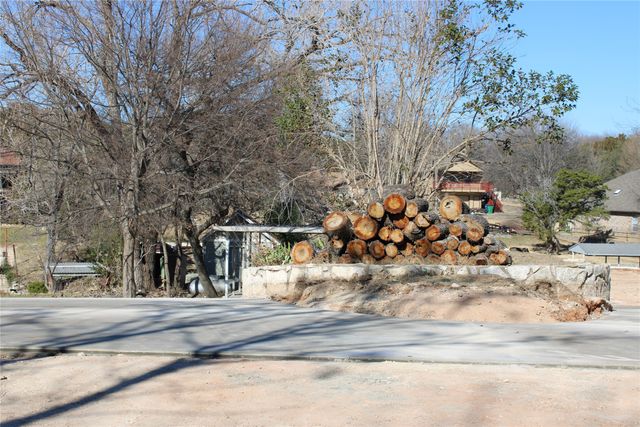 3817 Horseshoe Trail, Granbury, TX 76048