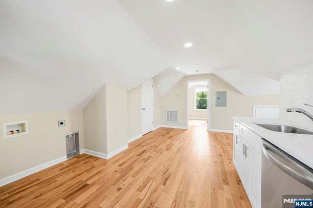 532 Ringwood Avenue C, Wanaque, NJ 07465