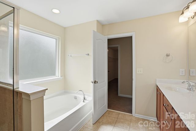 7133 Kinley Commons Lane, Charlotte, NC 28278