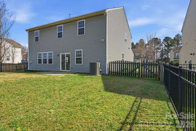 7133 Kinley Commons Lane, Charlotte, NC 28278