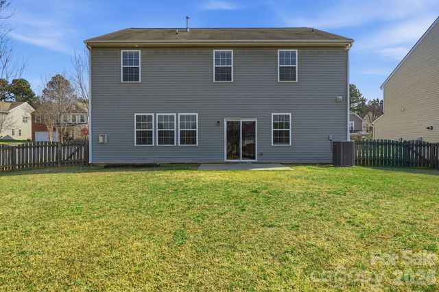 7133 Kinley Commons Lane, Charlotte, NC 28278