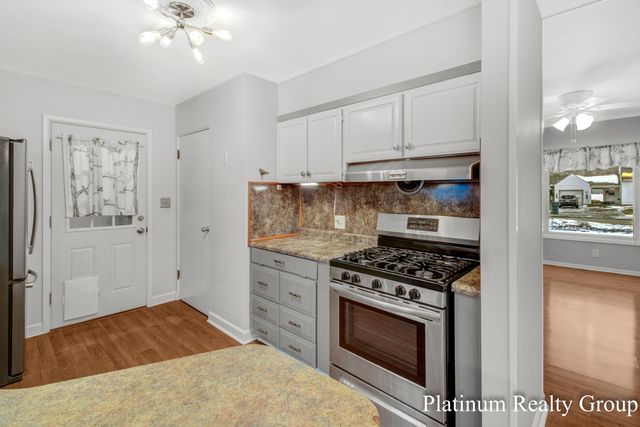 3463 McCracken Street, Norton Shores City, MI 49441