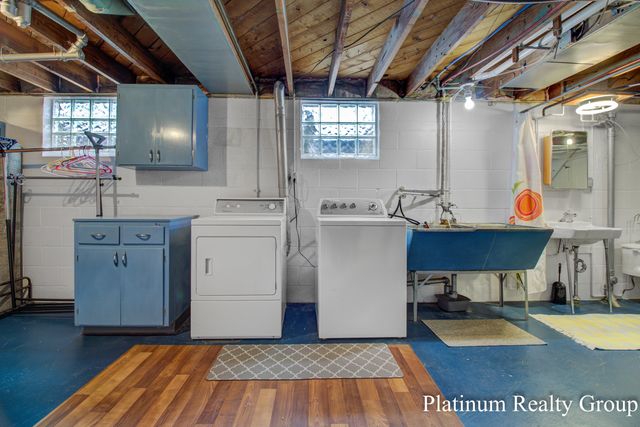 3463 McCracken Street, Norton Shores City, MI 49441