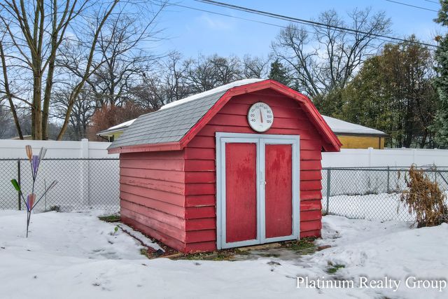 3463 McCracken Street, Norton Shores City, MI 49441