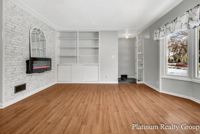 3463 McCracken Street, Norton Shores City, MI 49441