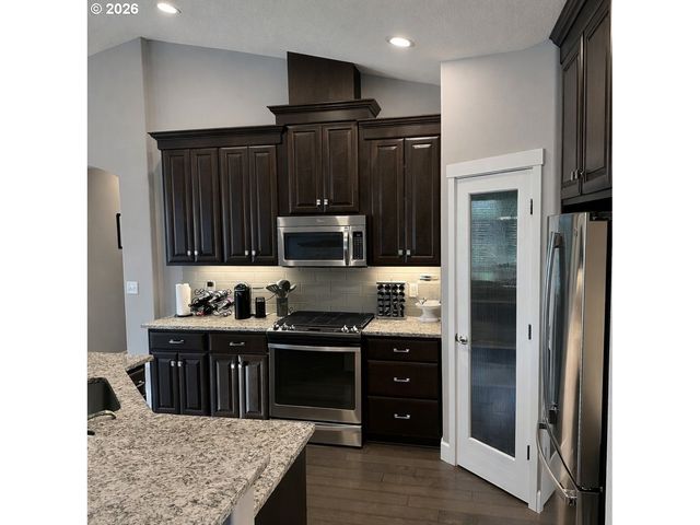 731 N 47TH Ave, Ridgefield, WA 98642