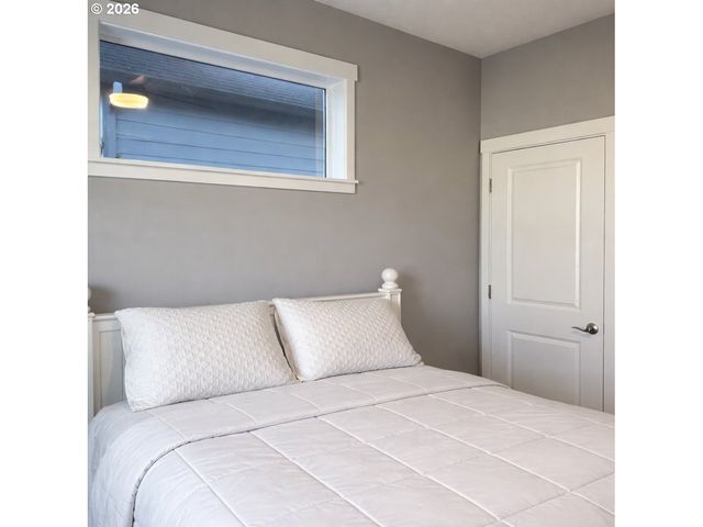 731 N 47TH Ave, Ridgefield, WA 98642