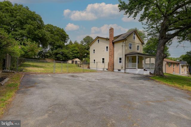 4904 DELAWARE ST, College Park, MD 20740