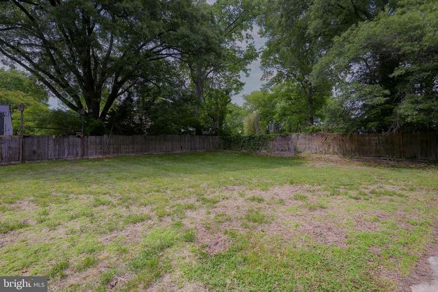 4904 DELAWARE ST, College Park, MD 20740