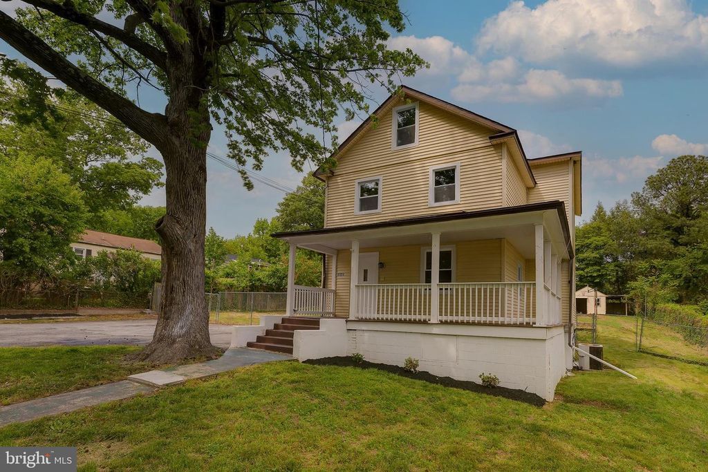 4904 DELAWARE ST, College Park, MD 20740