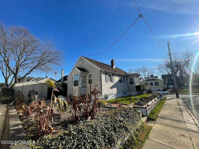 137 Inskip Avenue, Ocean Grove, NJ 07756
