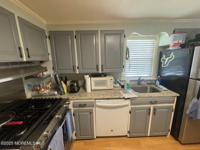 137 Inskip Avenue, Ocean Grove, NJ 07756