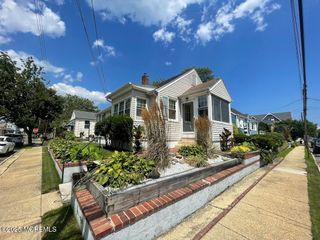 137 Inskip Avenue, Ocean Grove, NJ 07756