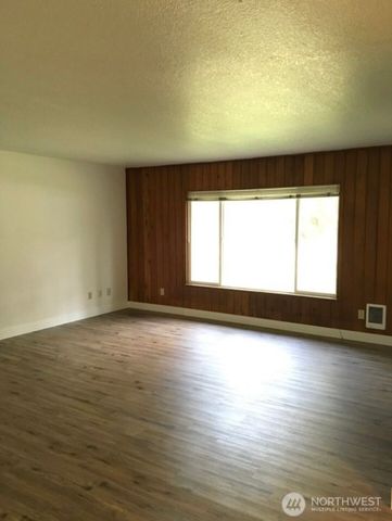 24810 24808 78th Avenue E, Graham, WA 98338