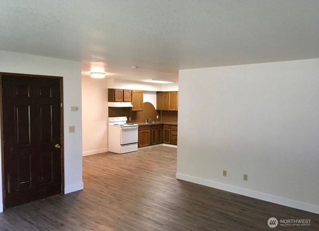 24810 24808 78th Avenue E, Graham, WA 98338