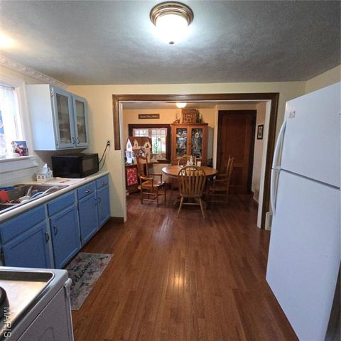 1833 Opeechee Beach Road, Pacific, MO 63069