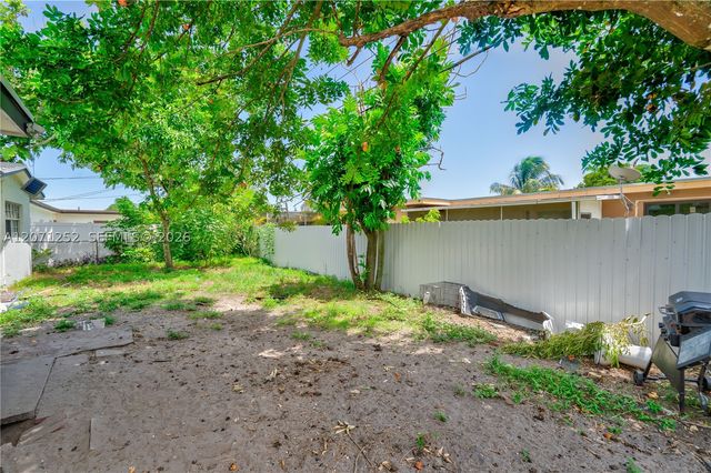 7636 Alhambra Blvd, Miramar, FL 33023