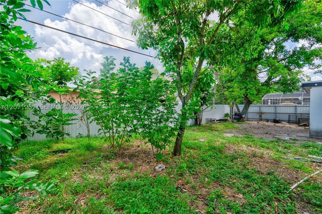 7636 Alhambra Blvd, Miramar, FL 33023