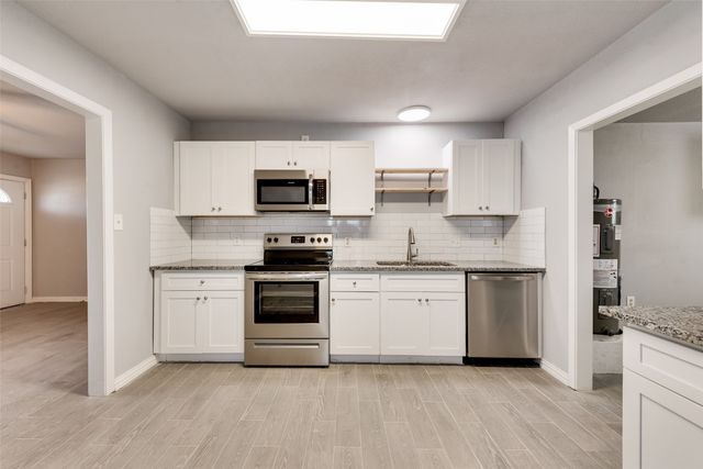 8033 Downe Drive, White Settlement, TX 76108