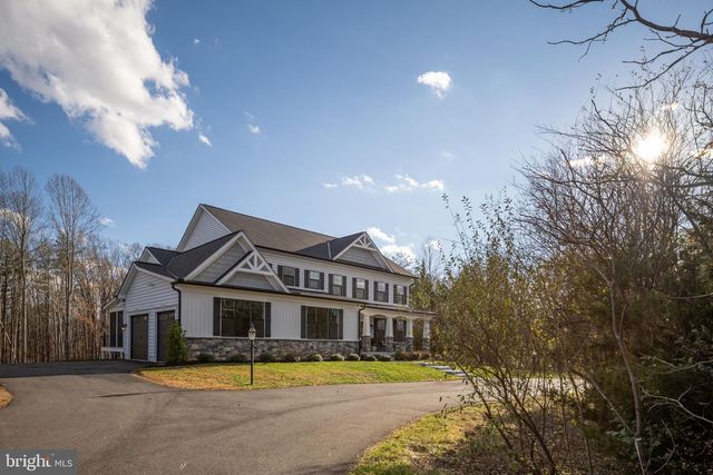 301 KINGDOM DR, Fredericksburg, VA 22406