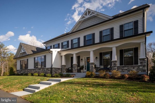 301 KINGDOM DR, Fredericksburg, VA 22406