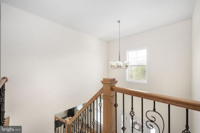 301 KINGDOM DR, Fredericksburg, VA 22406