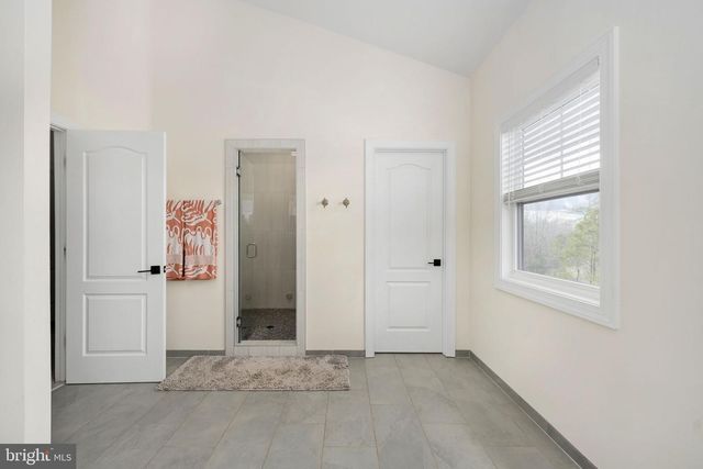 301 KINGDOM DR, Fredericksburg, VA 22406