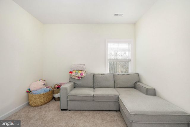 301 KINGDOM DR, Fredericksburg, VA 22406