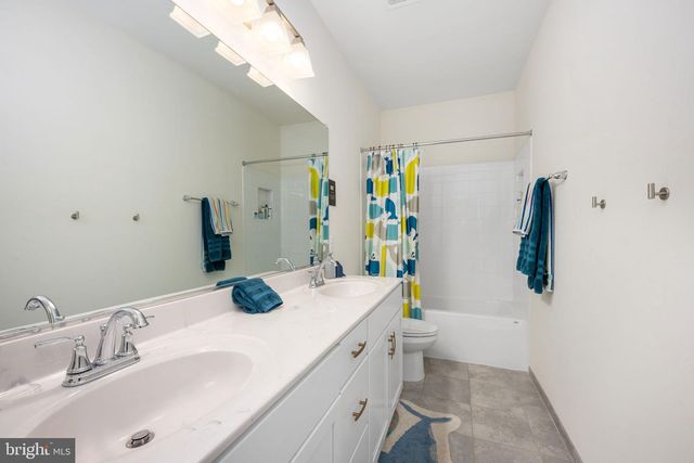 301 KINGDOM DR, Fredericksburg, VA 22406